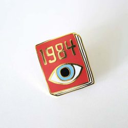 1984 - book cover pin badge