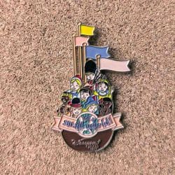 It’s a Small World - Disneyland Resort Paris vintage pin badge
