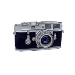 Leica M2 - rangefinder camera pin badge