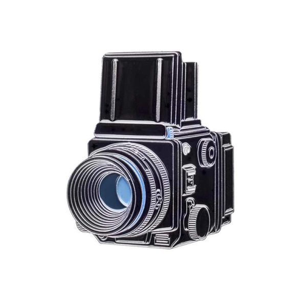 Mamiya RB67 - medium format camera pin badge